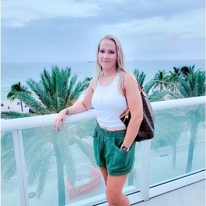 Meet your Posher, Monika